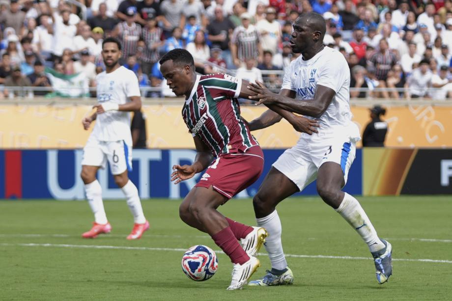 [图]世俱杯1/4决赛 弗卢米嫩塞2-1打败利雅得月牙